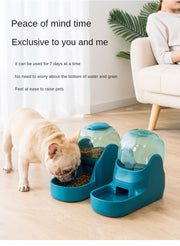 Automatic Slow Food Feeding Container - The Savvy Pets